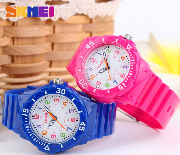 Σαφές ρολόι παιδιών για κορίτσια και αγόρια