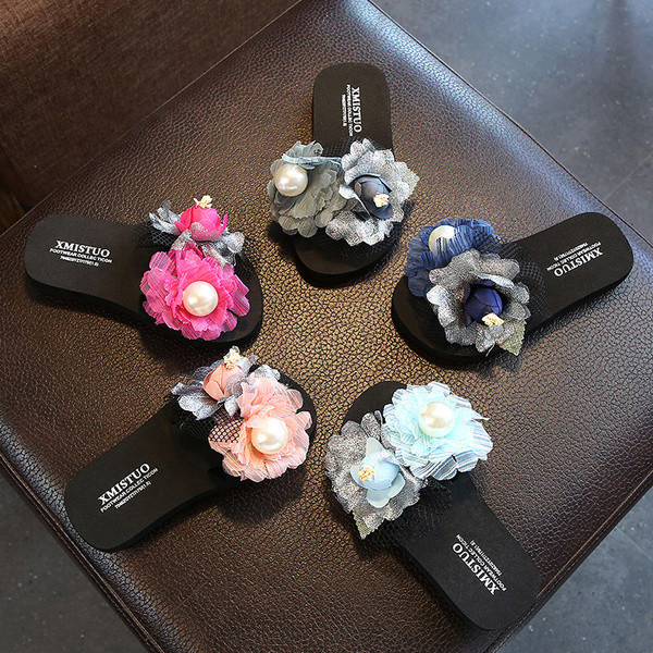 Παιδικά παντόφλες για τα κορίτσια σε διαφορετικά χρώματα