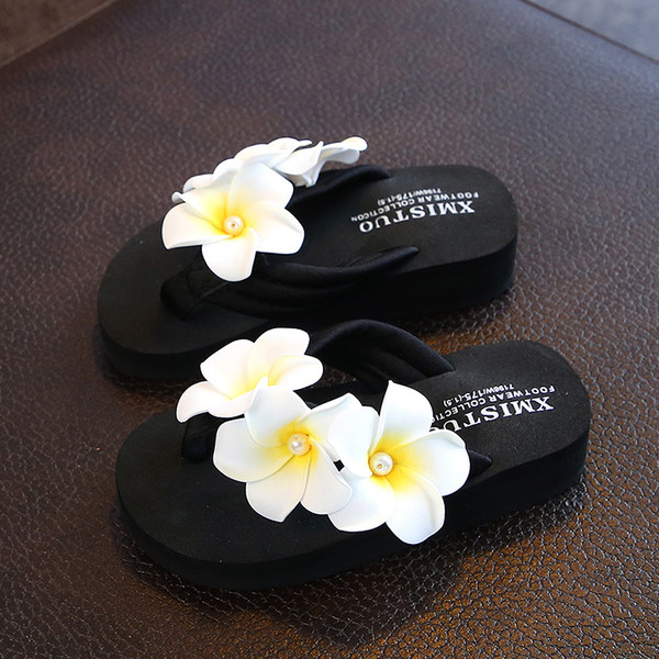 Papuci copii cu motive florale