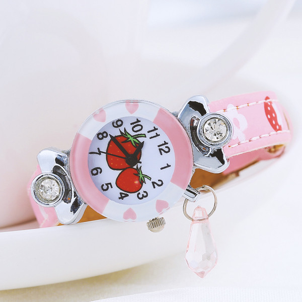 Μοντέρνο ρολόι για τα κορίτσια σε δύο χρώματα