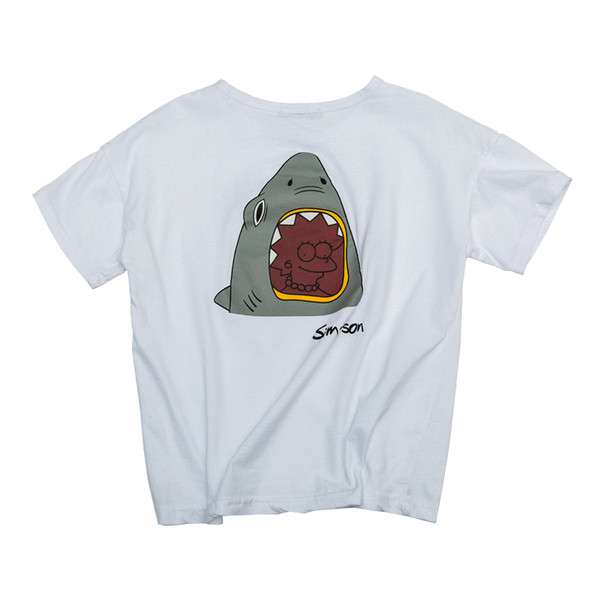 Модерна детска тениска за момче с апликация и надпис в бял и кафяв цвят