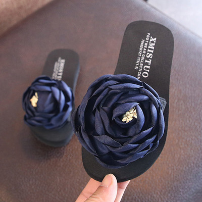 Παιδικά παντόφλες για τα κορίτσια με τριαντάφυλλο σε διαφορετικά χρώματα