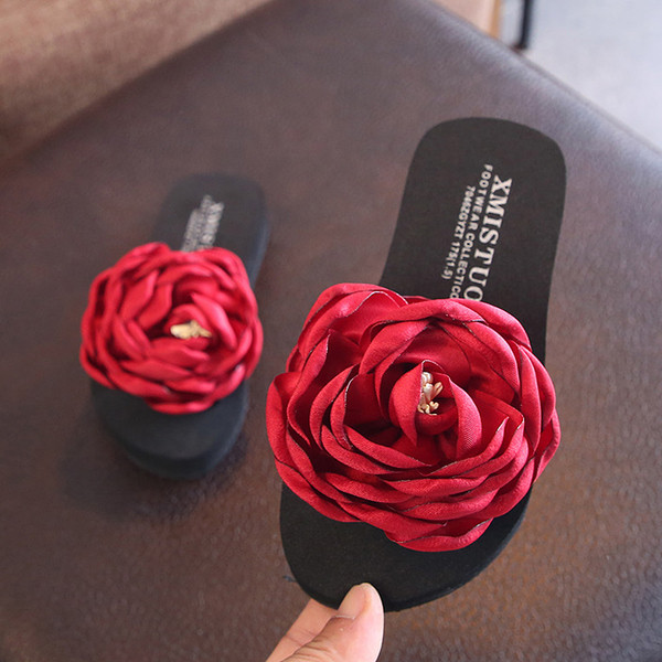 Παιδικά παντόφλες για τα κορίτσια με τριαντάφυλλο σε διαφορετικά χρώματα