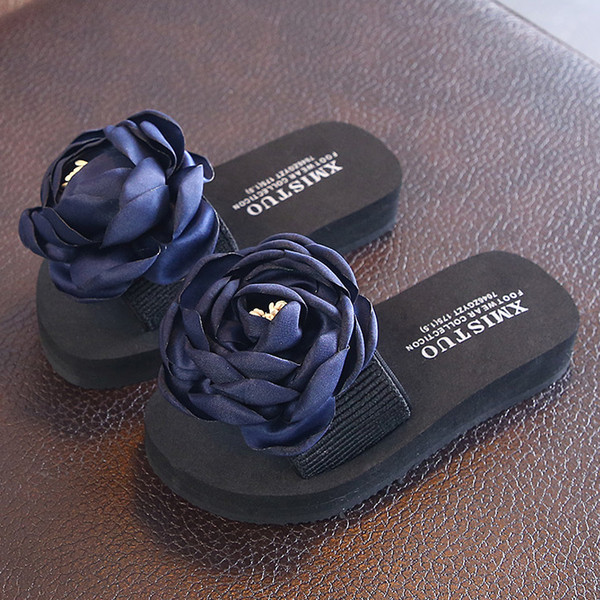 Παιδικά παντόφλες για τα κορίτσια με τριαντάφυλλο σε διαφορετικά χρώματα