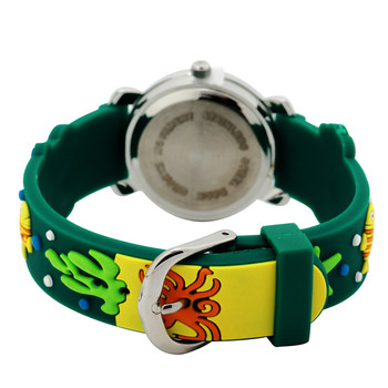 Детски часовник за момчета в зелен цвят 