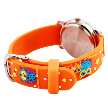 Детски часовник в оранжев цвят подходящ за момичета и момчета