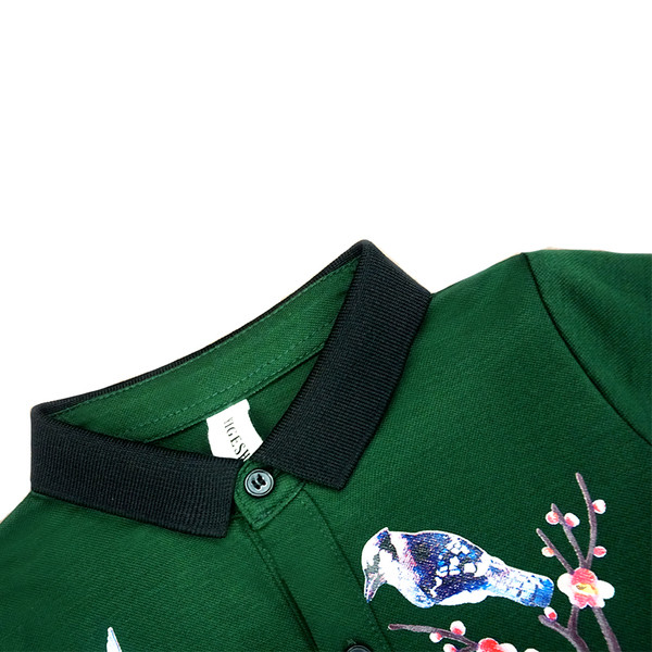 Tricou pentru copii sportiv-elegant cu aplicație verde