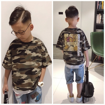 Детска тениска за момче с камуфлажни мотиви и щампа 