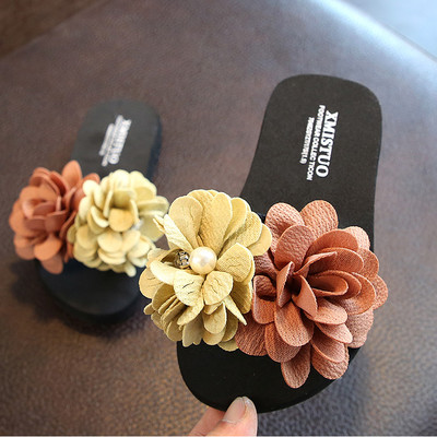 Papuci copii cu motive florale in diferite culori