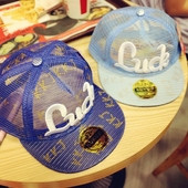 Детска мрежеста шапка в няколко цвята подходяща за момичета и момчета