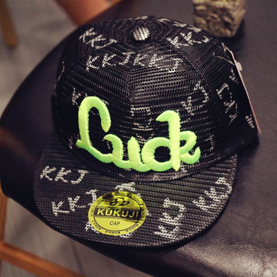 Детска мрежеста шапка в няколко цвята подходяща за момичета и момчета