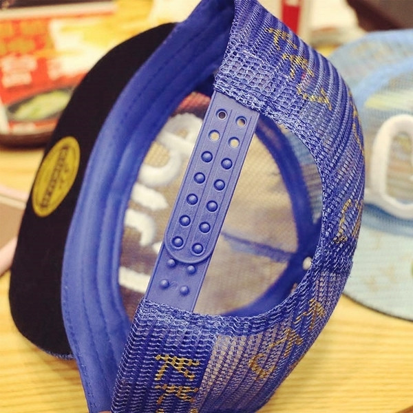 Детска мрежеста шапка в няколко цвята подходяща за момичета и момчета