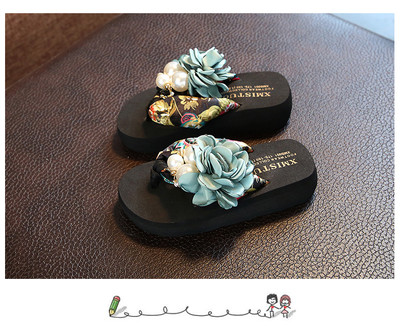 Papuci copii moderni pentru fete cu perle si trandafiri