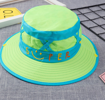 Детска шампа в няколко цвята с бродерия