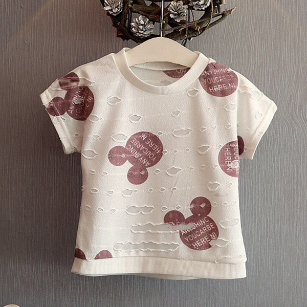 Set sport pentru copii pentru fete - pantaloni scurți și un tricou cu aplicație