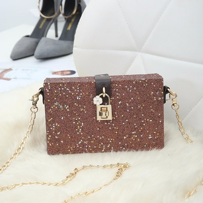 Малка дамска брокатена чанта в няколко цвята