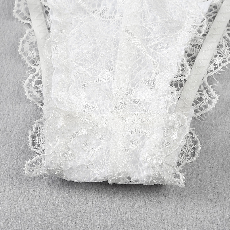 Дамско боди с дълбоко V-образно деколте в 2 цвята