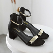 Дамски модерни обувки в два цвята