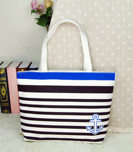 Κυρίες τσάντα σε διάφορα μοντέλα