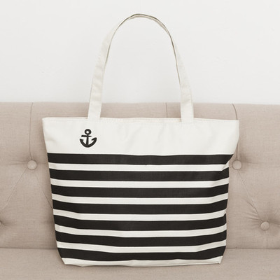 Κυρίες τσάντα σε διάφορα μοντέλα