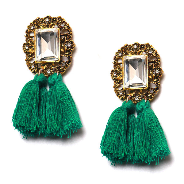 Cercei de dama cu pietre decorative si ciucuri in mai multe culori