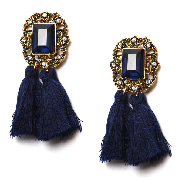 Cercei de dama cu pietre decorative si ciucuri in mai multe culori