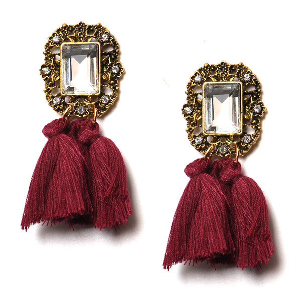 Cercei de dama cu pietre decorative si ciucuri in mai multe culori