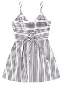 Salopetă de damă modernă cu decolteu în V