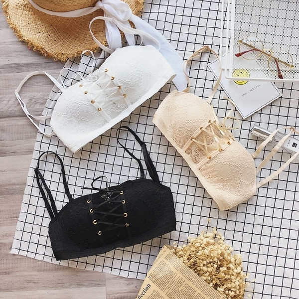 Γυναικεία δαντελένια δαντέλα με διακοσμητικούς κρίκους και επένδυση σε 3 χρώματα