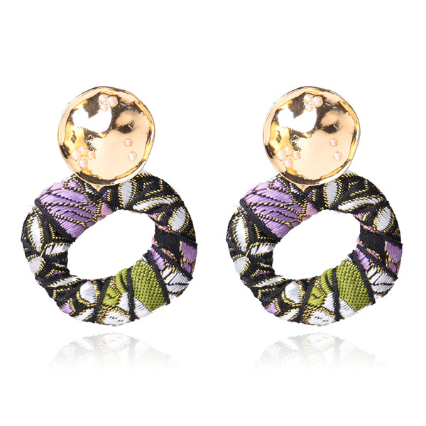 Cercei de dama colorati in forma rotunda