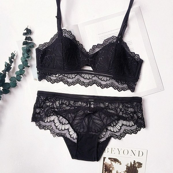 Set dama - sutien din dantela + bikini