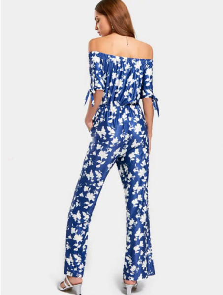 Μοντέρνες γυναικείες φόρμες με φυτικά μοτίβα