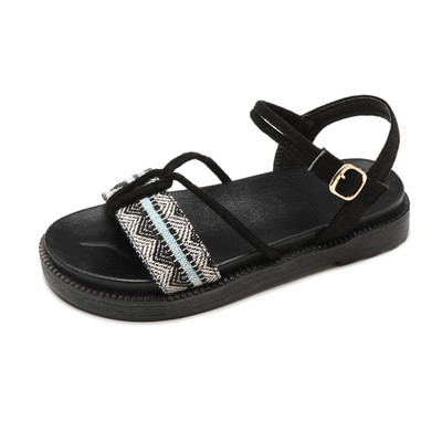 Γυναικεία σανδάλια σε δύο χρώματα κατάλληλα για καθημερινή ζωή