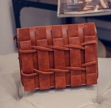 Дамска модерна чанта в няколко цвята от еко кожа