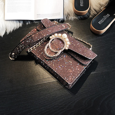 Κυρίες μοντέρνες τσάντες μπροκάρ με διακοσμητικές χάντρες