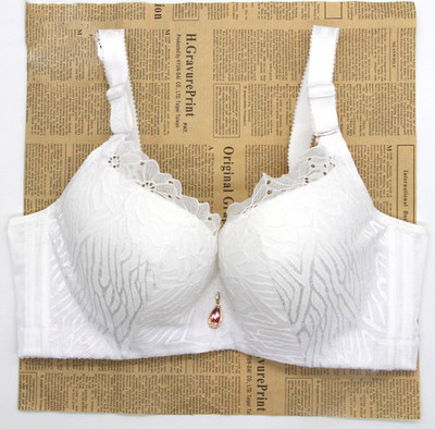 Κυρίες σουτιέν σε διάφορα χρώματα με κεντήματα