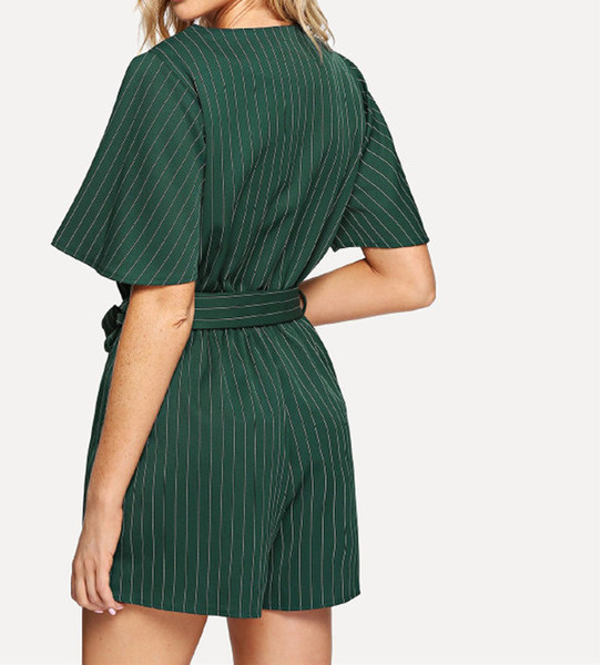 Μοντέρνες γυναικείες φόρμες με 3/4 μανίκια και ντεκολτέ σε σχήμα V