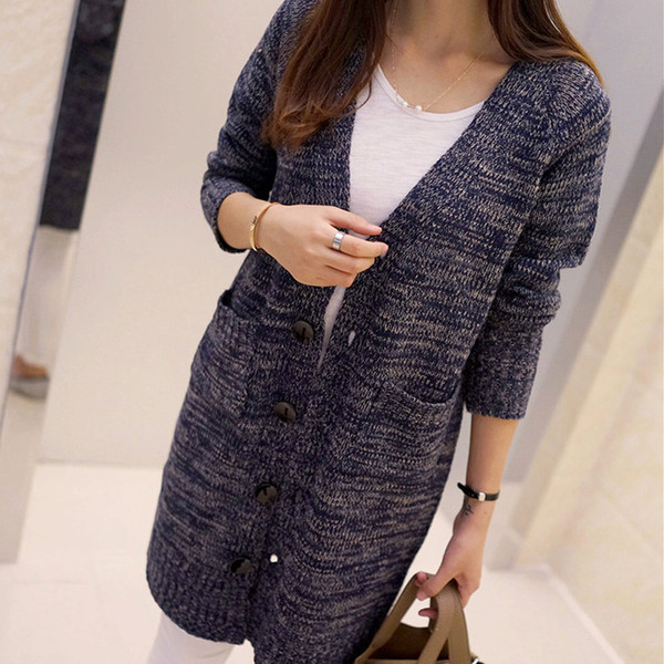 Γυναικέια ζακέτα  σε σκούρο χρώμα κατάλληλη για τη  καθημερινή ζωή