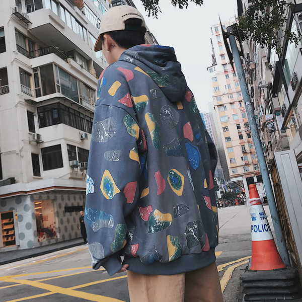 Hanorac pentru bărbați cu model și glugă în trei culori