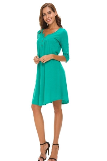  Γυναικείο φόρεμα σε διάφορα χρώματα