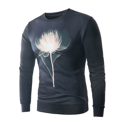 Pulover casual barbatesc cu aplicatie colorata si guler in forma de O