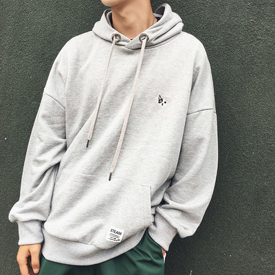 Суичър с бродерия и голям джоб в няколко цвята подходящ за мъже и жени