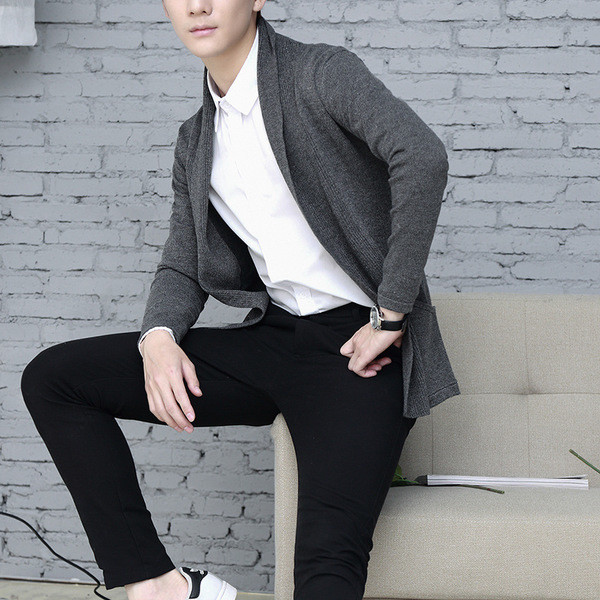 Изчистена мъжка жилетка в няколко цвята