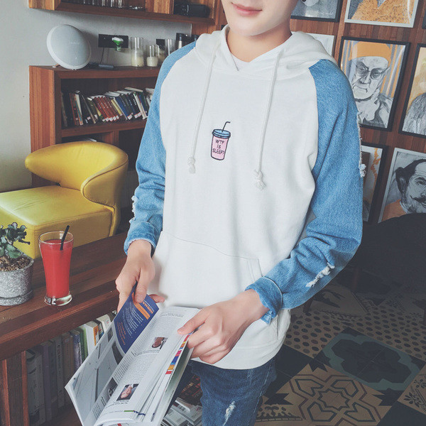 Hanorac modern pentru bărbați în alb și negru, cu mâneci din denim și broderie