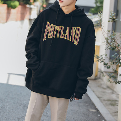 Мъжки суичър с надпис и качулка в четири цвята - широк модел