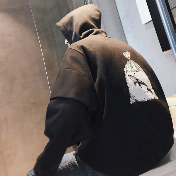 Hanorac pentru bărbați cu aplicație în bej și negru