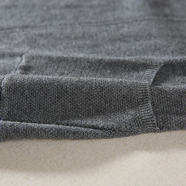 Vestă lungă și elegantă pentru femei, cu glugă și curea în jurul taliei