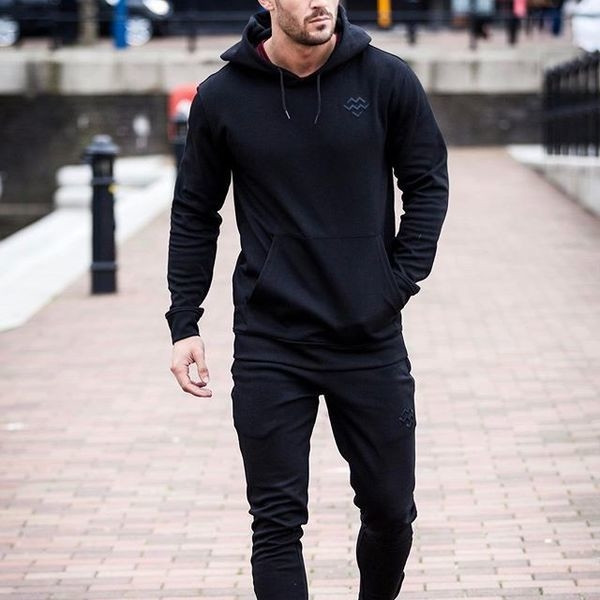 Hanorac barbatesc cu gluga si buzunar in trei culori