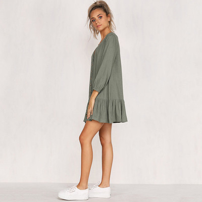 Γυναικείο φόρεμα με λαιμόκοψη σε σχήμα V και κουμπιά