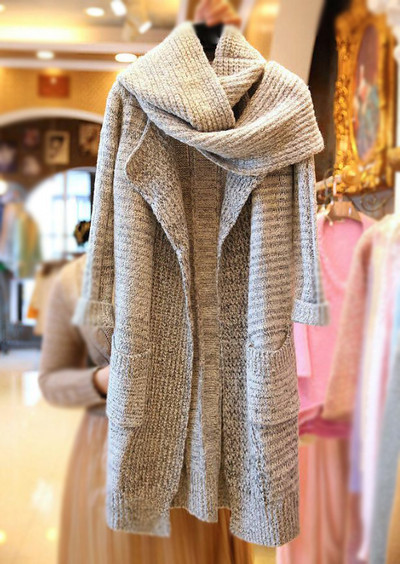 Γυναικεία ζακέτα σε τέσσερα χρώματα